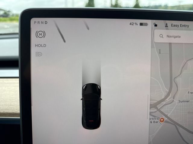 Used 2024 Tesla Model Y Long Range AWD/4WD image 23