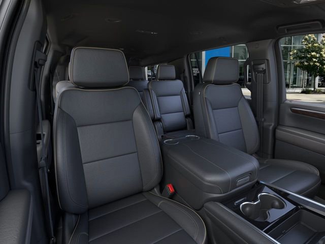 New 2025 Chevrolet Suburban Premier image 16