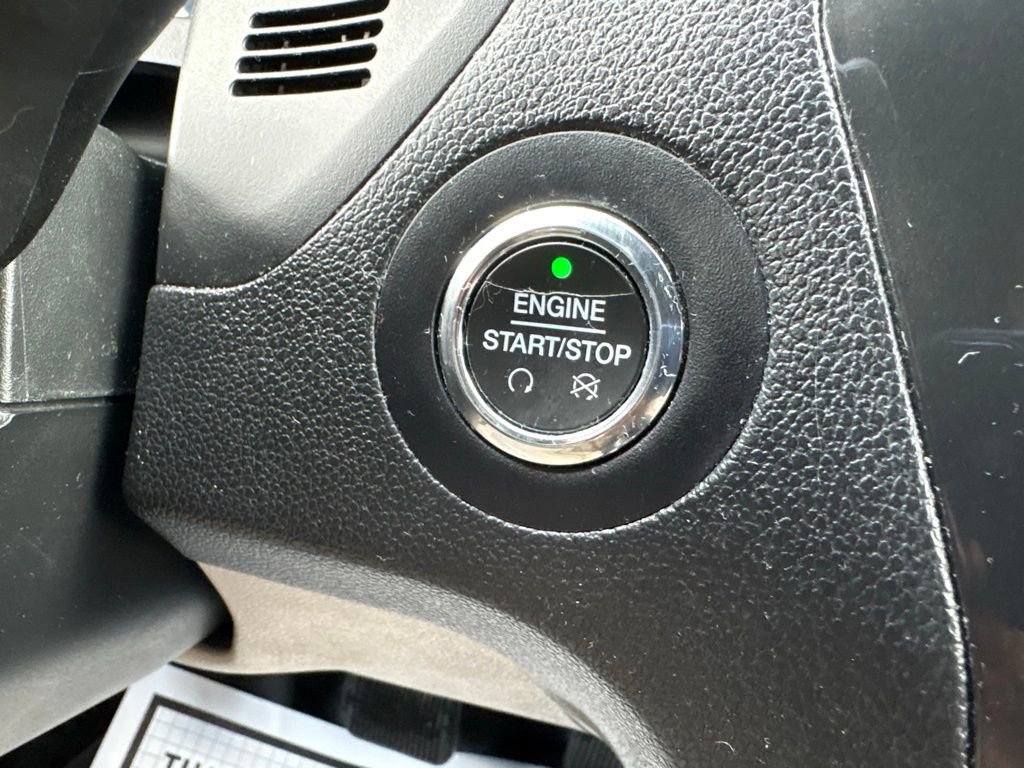 Used 2018 Ford Explorer XLT w/ Equipment Group 202A image 37