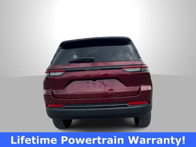 New 2025 Jeep Grand Cherokee Altitude image 7