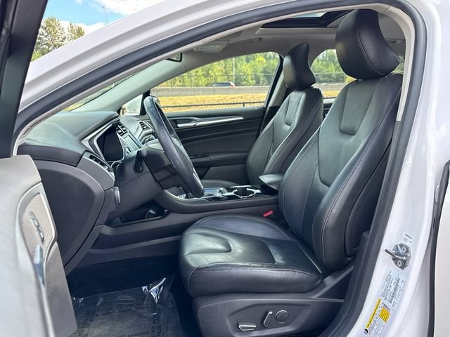 Used 2016 Ford Fusion Energi Titanium FWD image 17