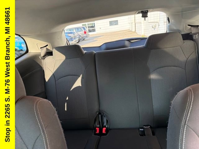 Used 2017 Chevrolet Traverse LT FWD image 16