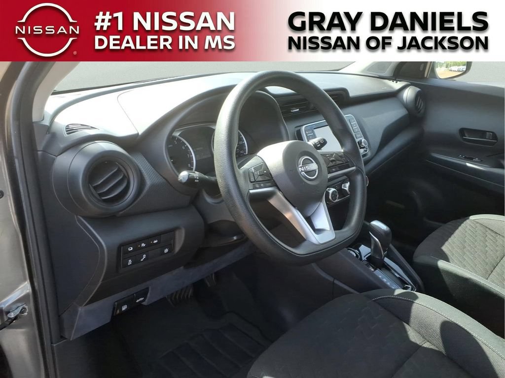 Used 2022 Nissan Kicks S FWD image 10