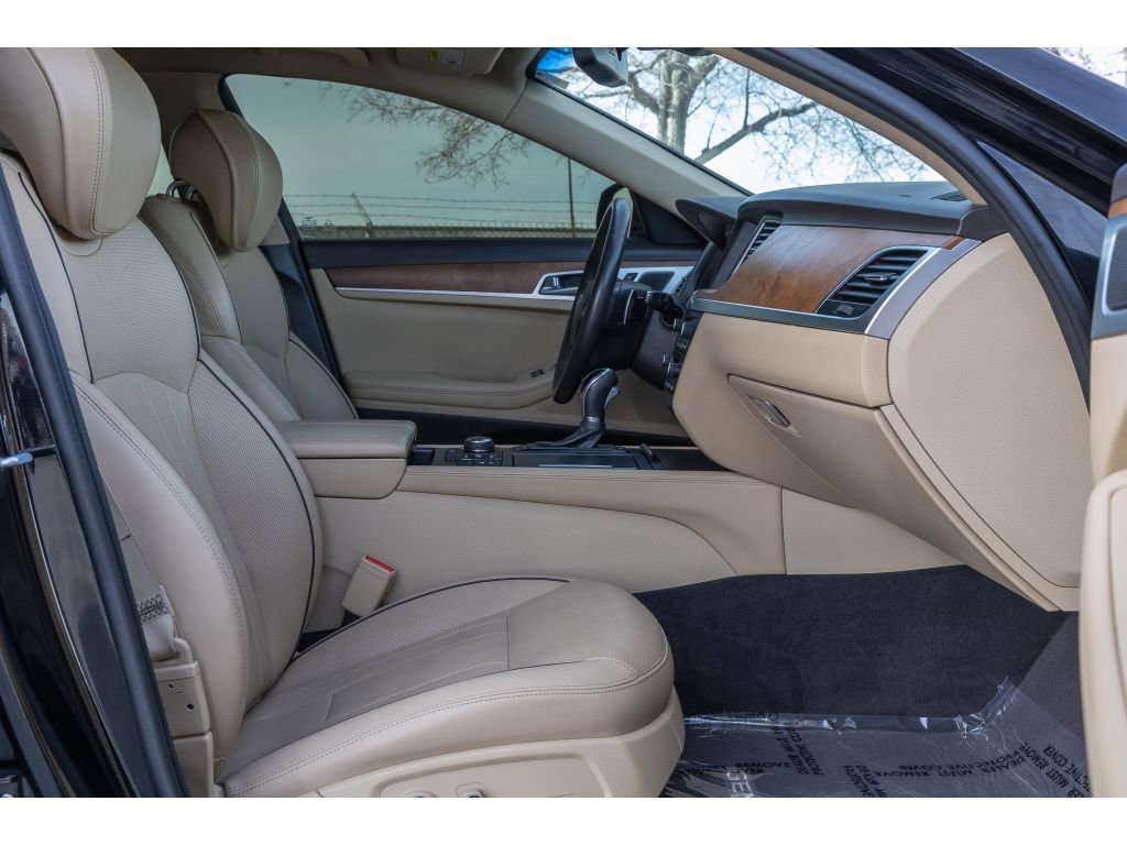 Used 2017 Genesis G80 3.8 w/ Option Group 03 image 11