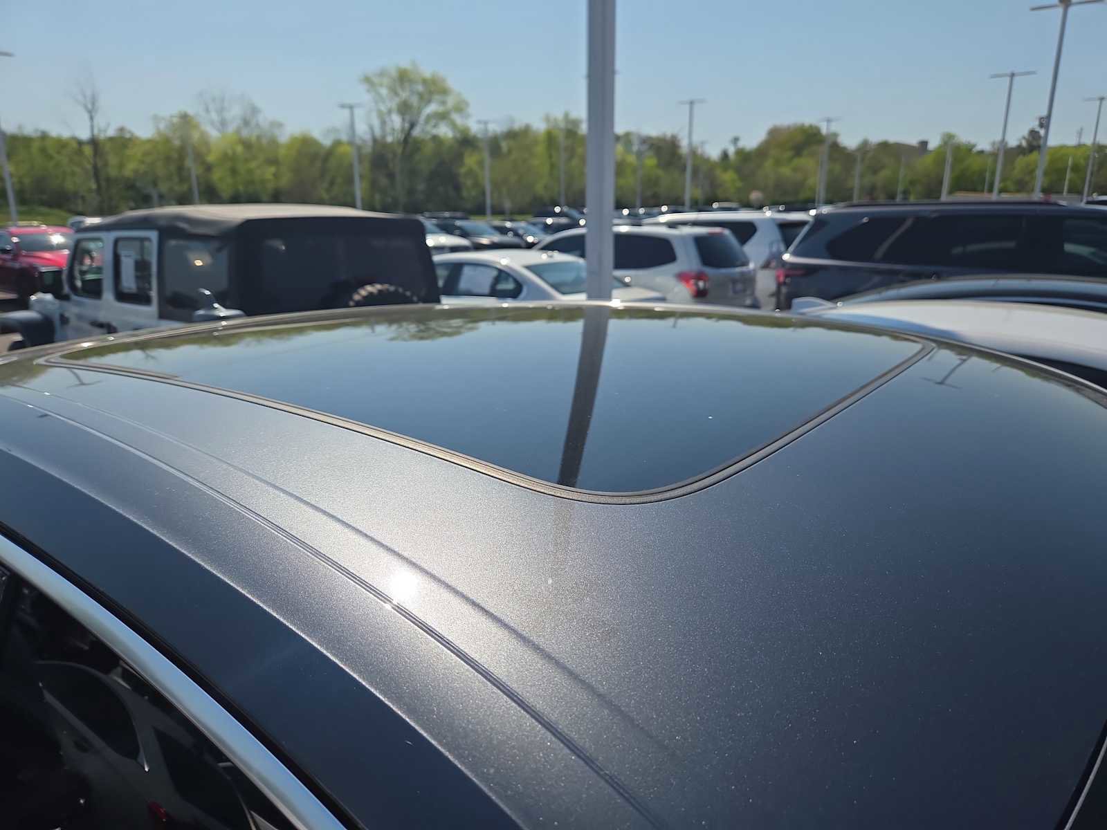 Used 2024 Audi Q5 2.0T Premium w/ Convenience Package image 3