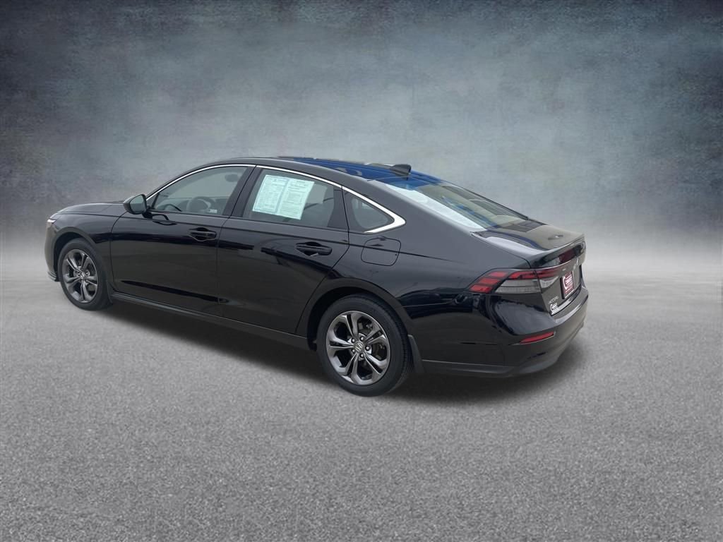 Certified 2023 Honda Accord EX image 4