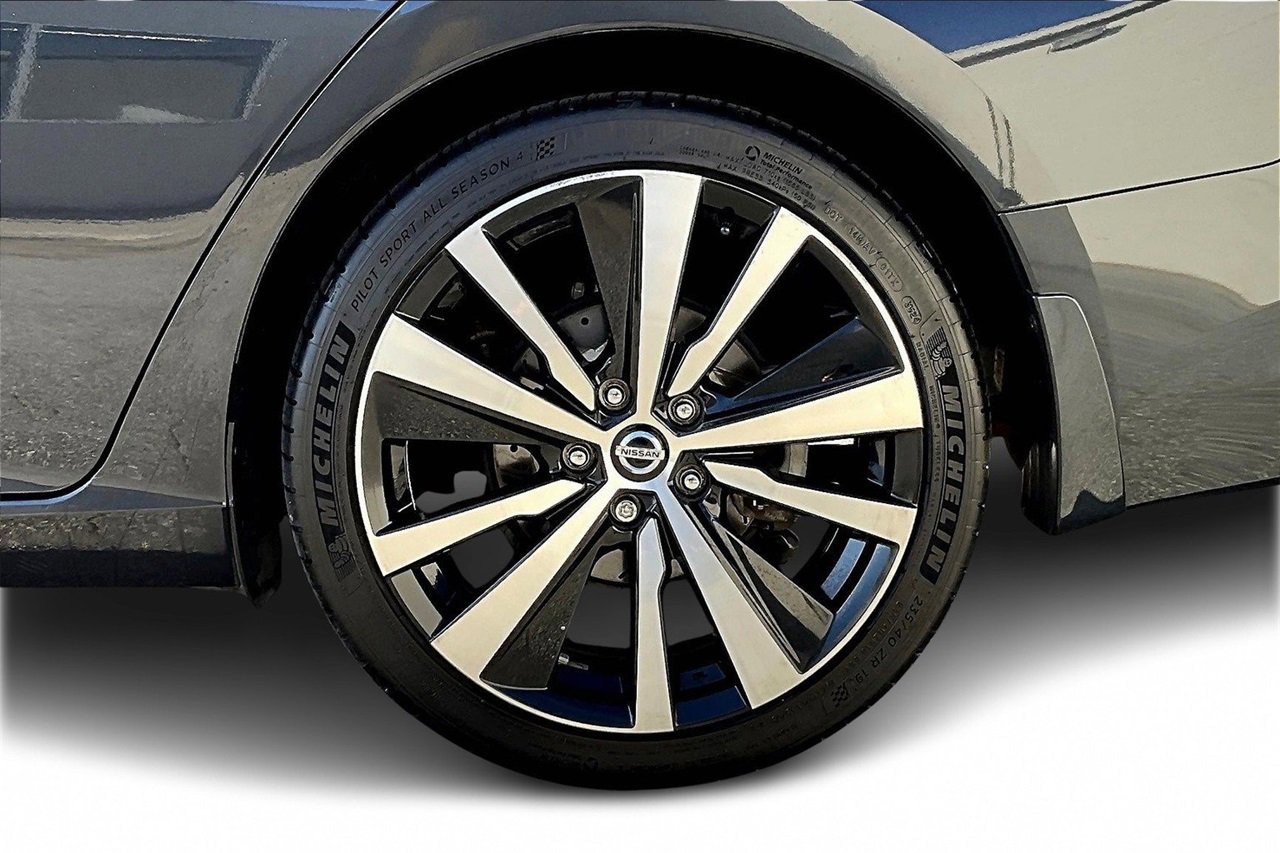 Used 2019 Nissan Altima 2.5 Platinum image 34