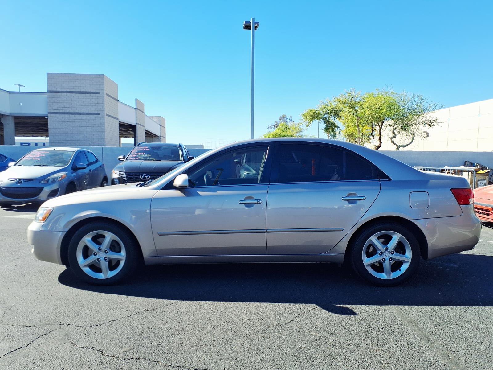 Used 2006 Hyundai Sonata GLS FWD image 3
