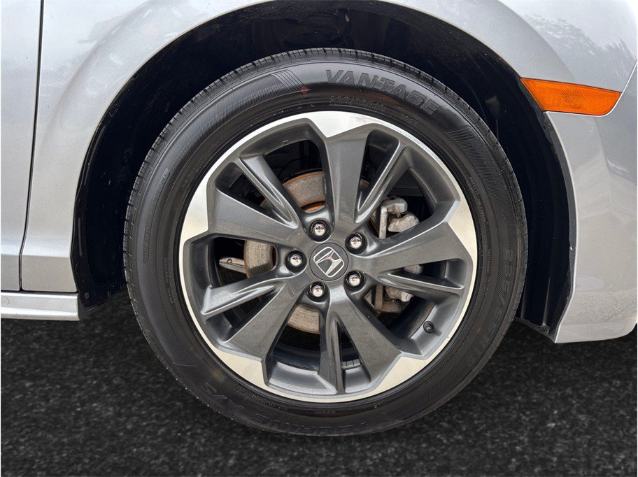 Used 2023 Honda Odyssey Elite image 13