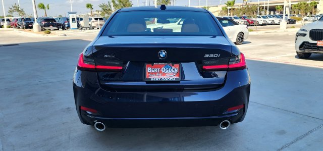 New 2026 BMW 330i xDrive Sedan w/ Premium Package AWD/4WD image 6