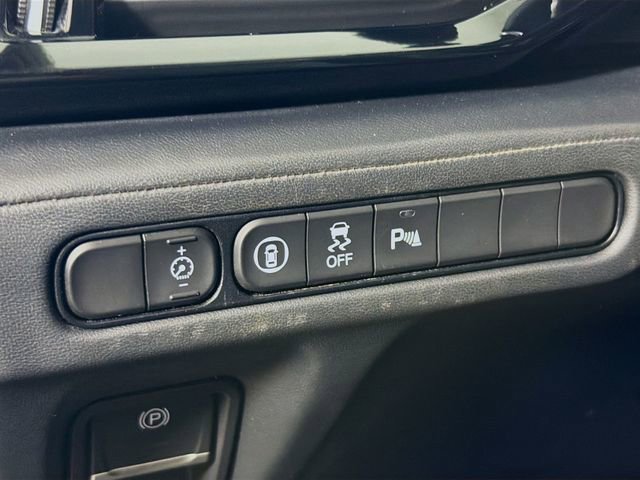 Used 2023 Acura MDX SH-AWD w/ Technology Package image 11