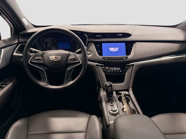 Certified 2025 Cadillac XT5 Premium Luxury w/ LPO, Floor Liner Package AWD/4WD image 21