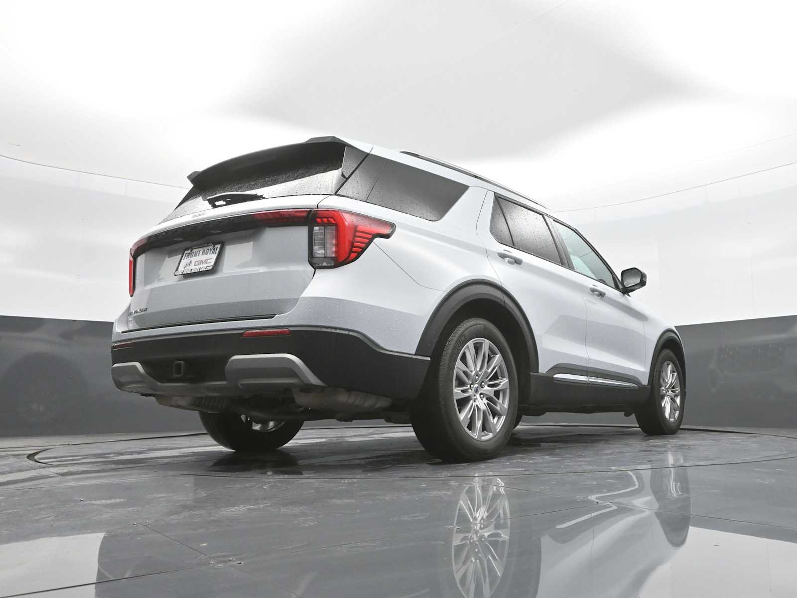 Used 2025 Ford Explorer Platinum RWD image 42