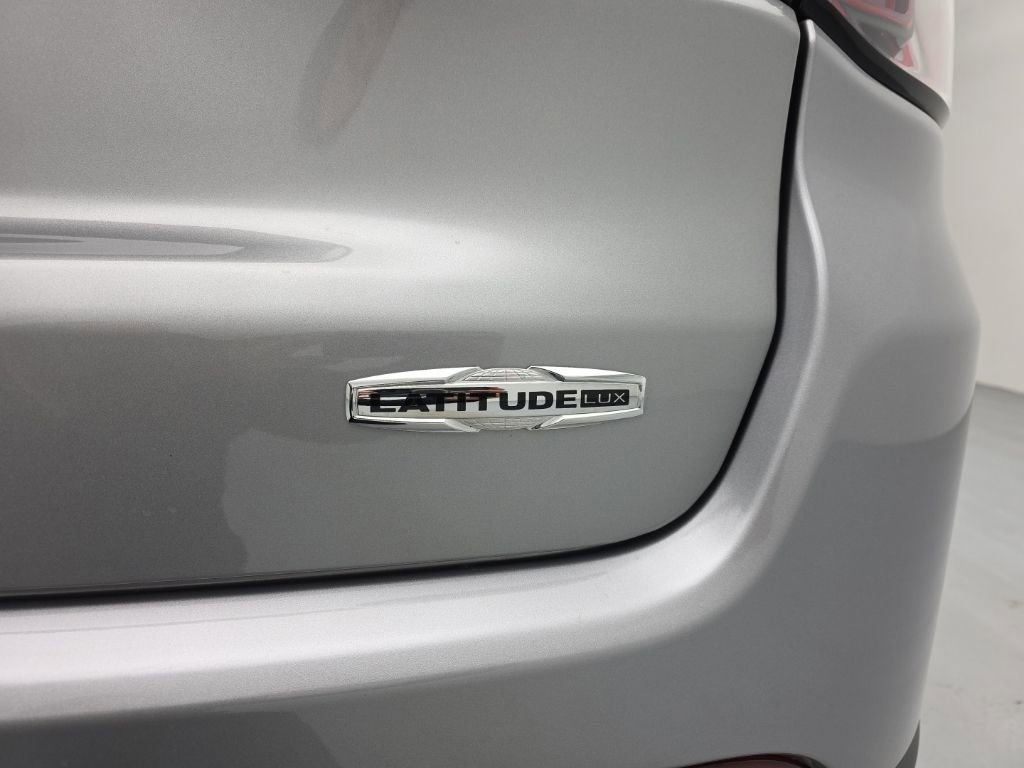 Used 2023 Jeep Compass Latitude image 53