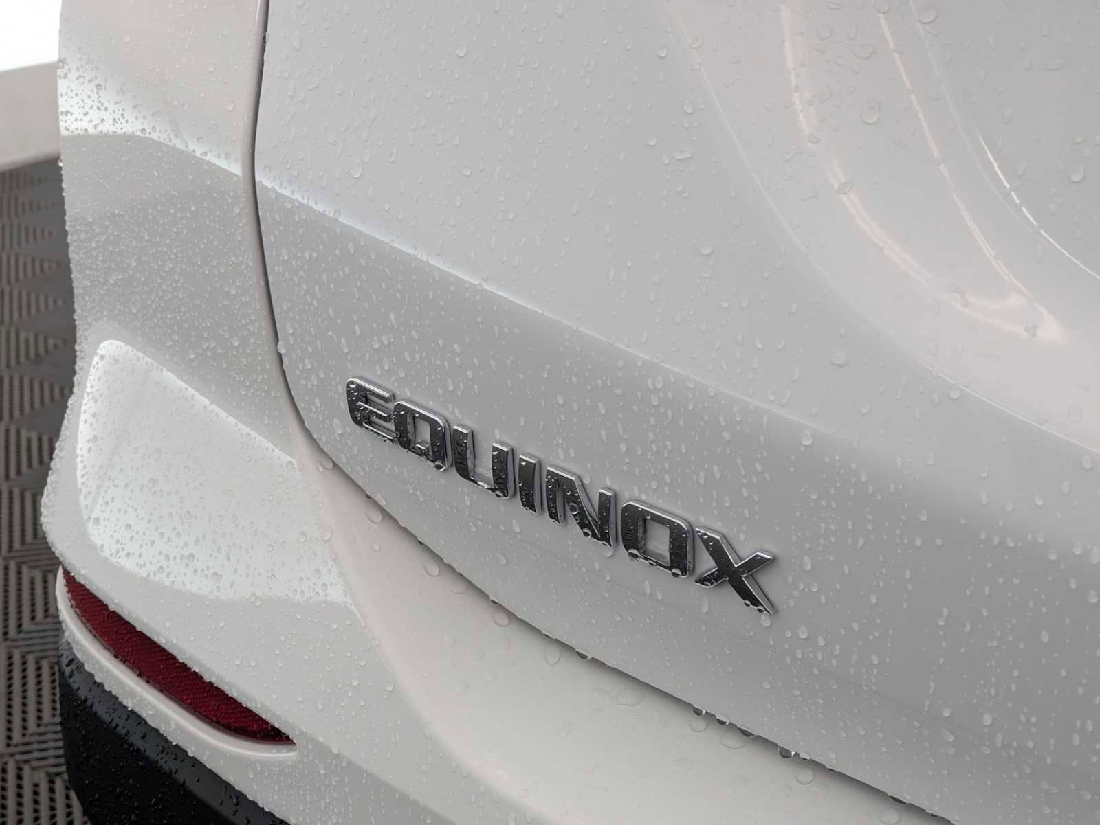 Used 2024 Chevrolet Equinox LT AWD/4WD image 13