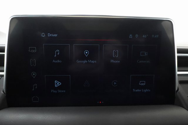 Used 2023 GMC Yukon SLT w/ SLT Premium Package image 16