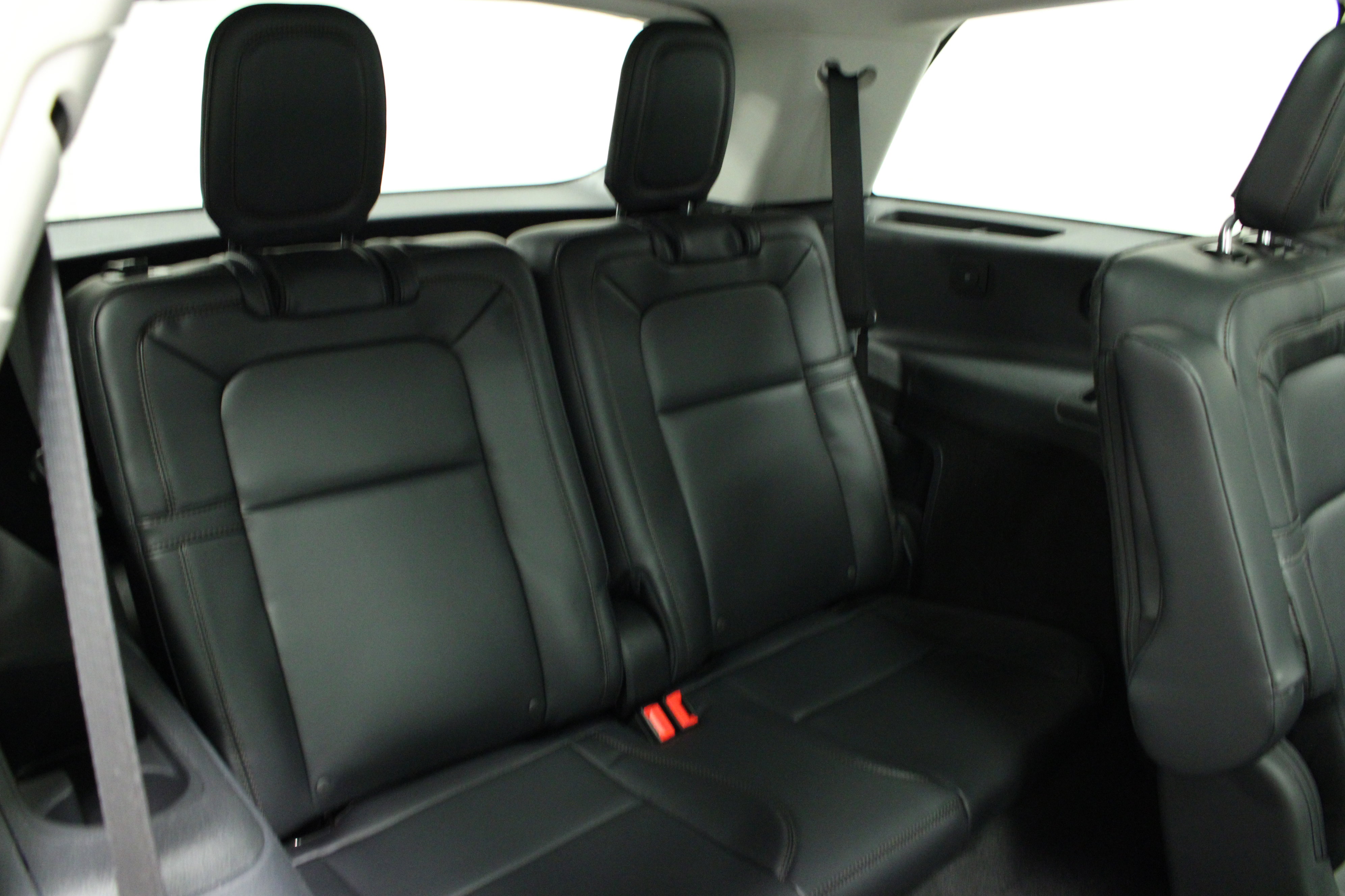 New 2026 Lincoln Aviator Reserve w/ Jet Appearance Package image 16