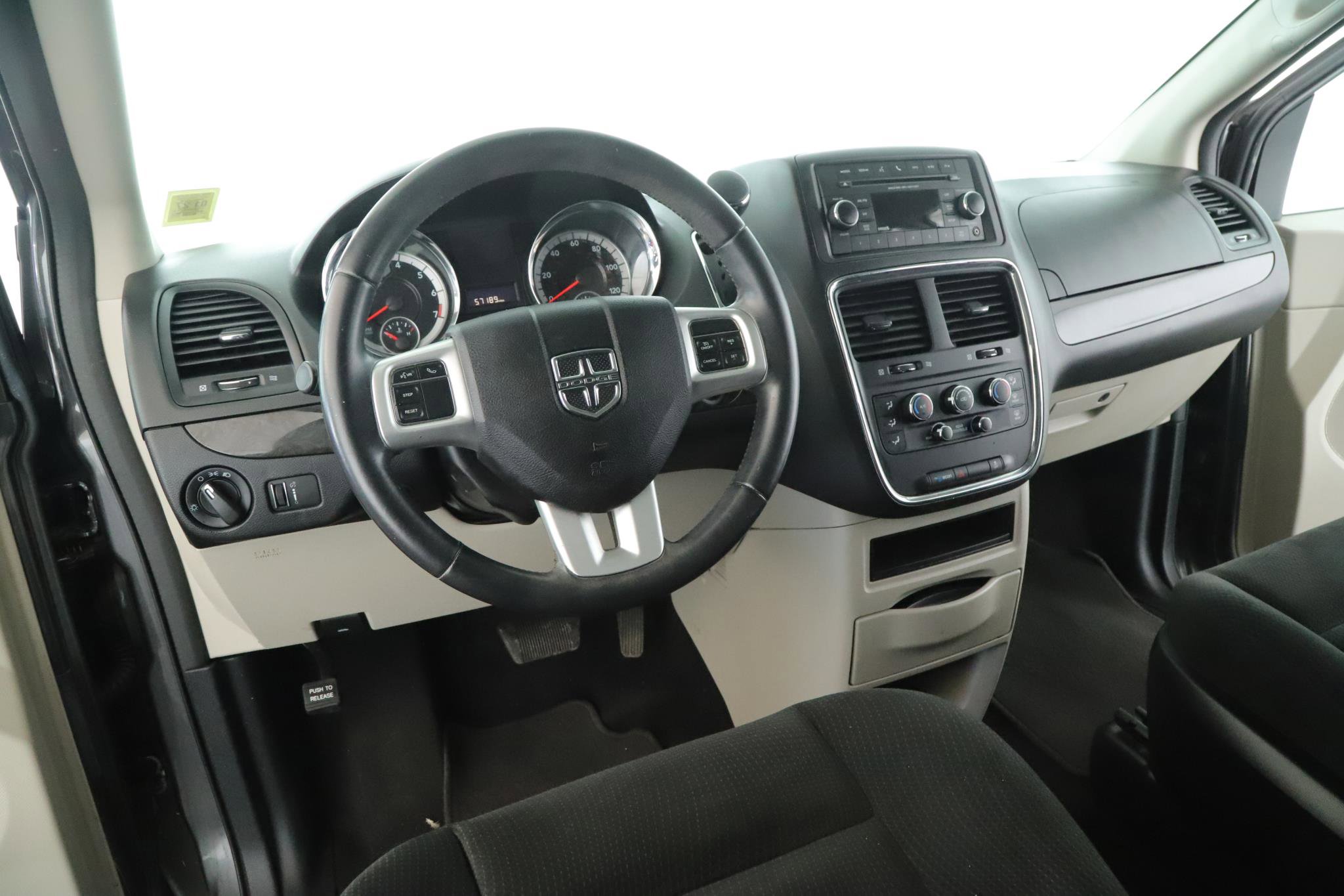 Used 2017 Dodge Grand Caravan SE w/ Power Window Group image 2