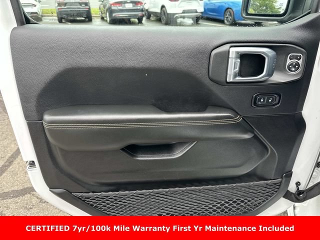 Used 2025 Jeep Wrangler Unlimited Sahara AWD/4WD image 16