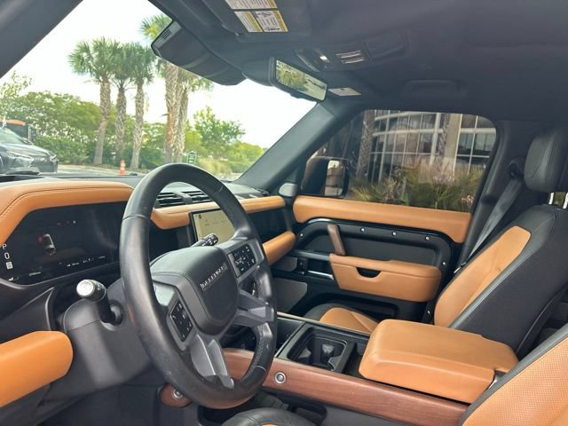 Used 2024 Land Rover Defender 130 X AWD/4WD image 11