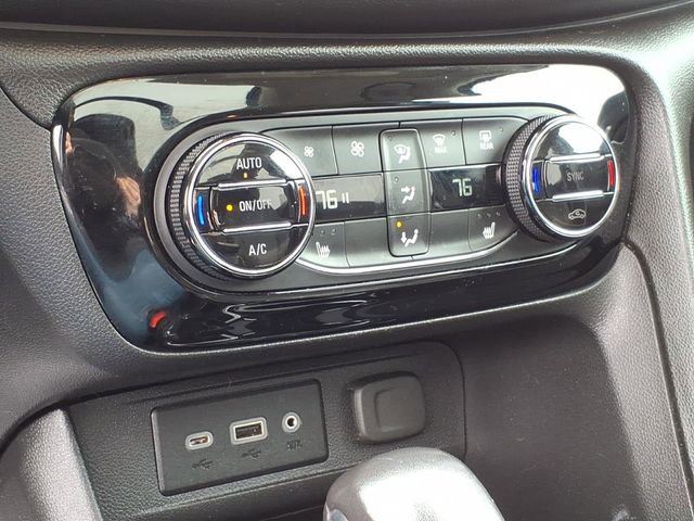 Used 2021 Buick Encore GX Select w/ Experience Buick Package image 18