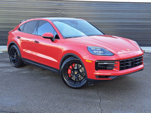Certified 2024 Porsche Cayenne S image 9