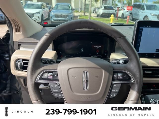 Used 2023 Lincoln Nautilus AWD w/ Premium Package image 15