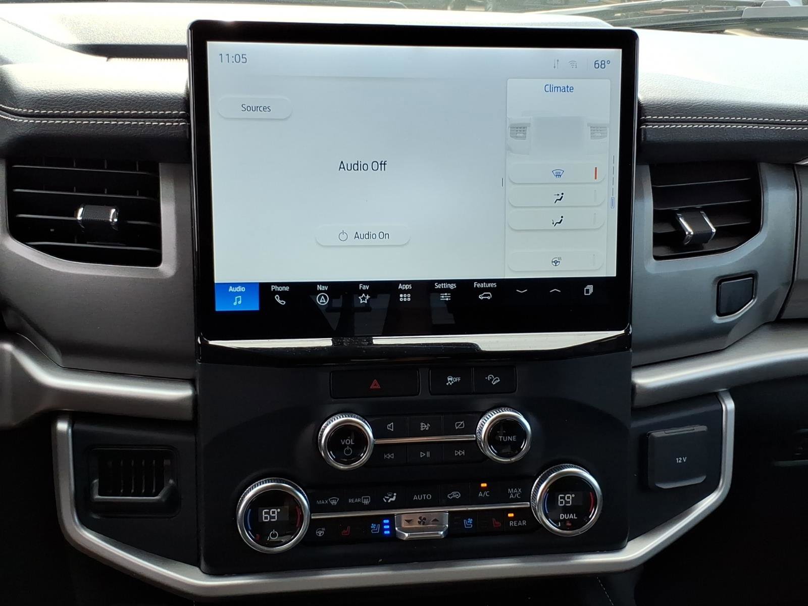 Used 2023 Ford Expedition Max XLT AWD/4WD image 24