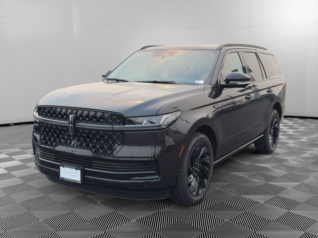 New 2027 Lincoln Navigator Reserve w/ Jet Appearance Package AWD/4WD image 3