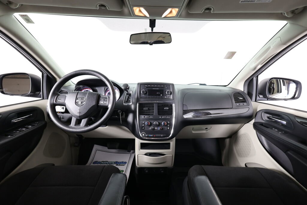 Used 2012 Dodge Grand Caravan SXT image 26