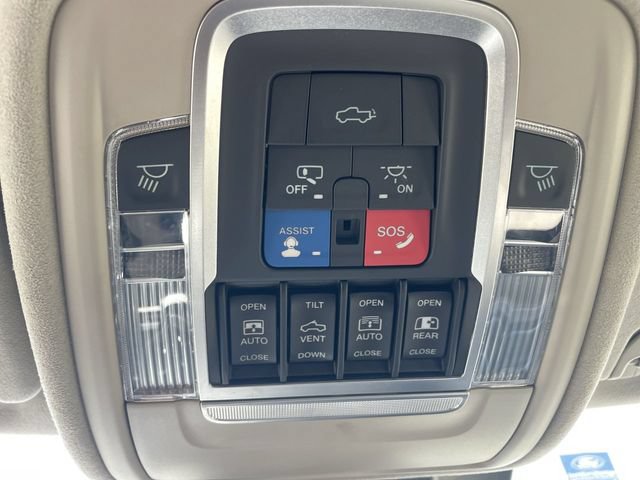 Used 2022 RAM 1500 Limited AWD/4WD image 36