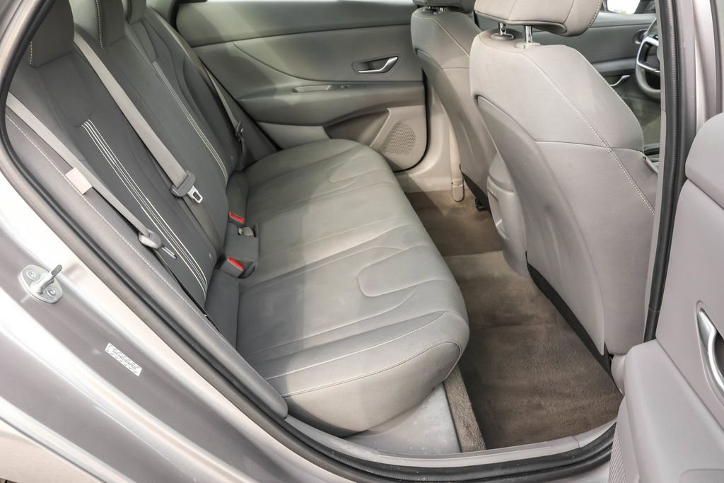 Used 2024 Hyundai Elantra SEL FWD image 32