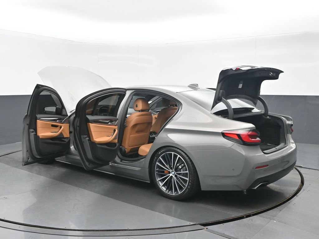 Used 2021 BMW 530i w/ Premium Package RWD image 42