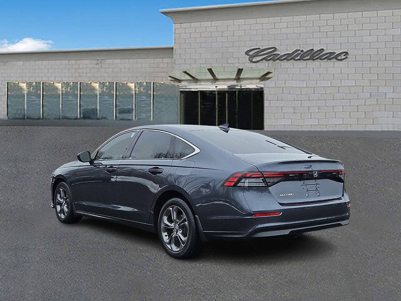 Used 2023 Honda Accord EX image 6