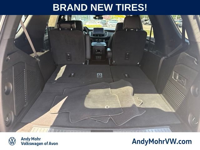 Used 2023 Chevrolet Tahoe Premier AWD/4WD image 9