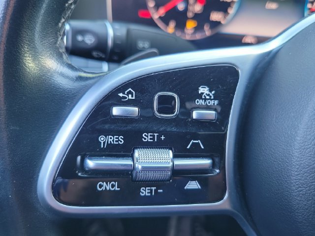 Used 2020 Mercedes-Benz E 350 Sedan image 7
