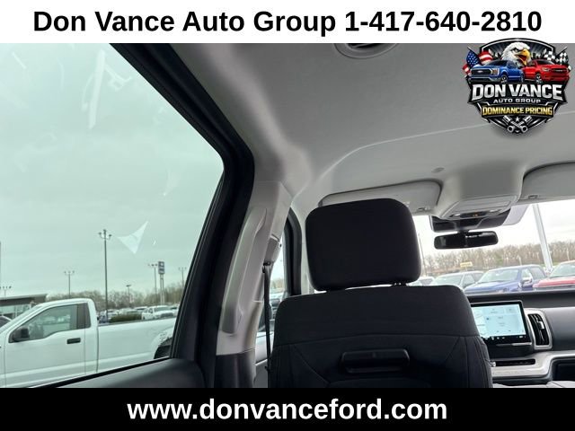 Used 2025 Ford Expedition Active image 30