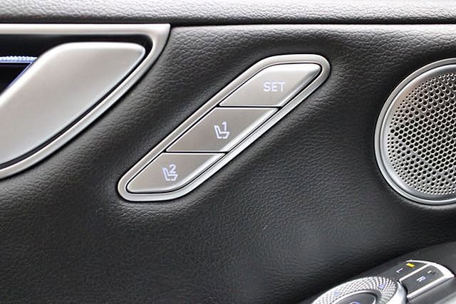 Used 2023 Genesis G80 Base image 19