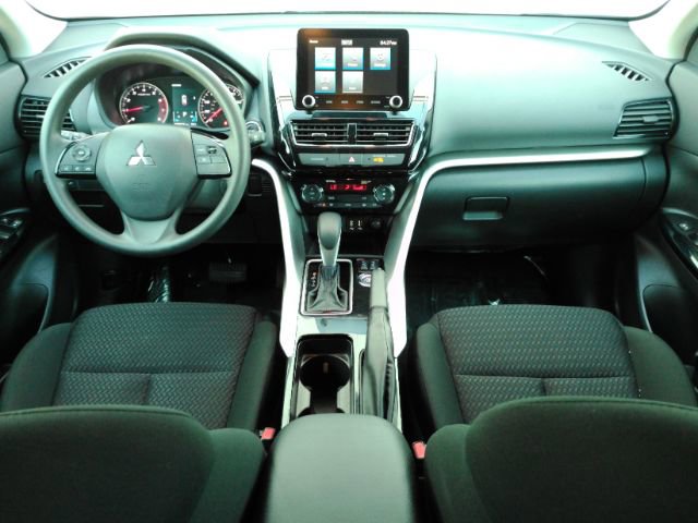 Used 2024 Mitsubishi Eclipse Cross LE image 3