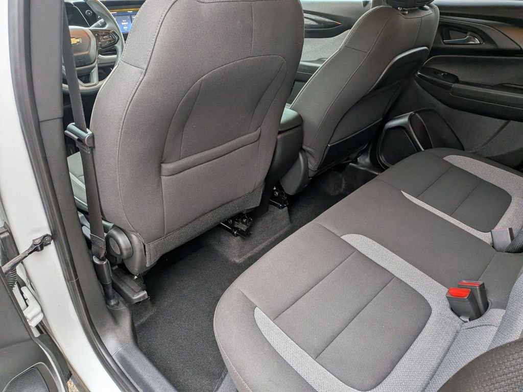 Used 2025 Chevrolet TrailBlazer LT image 25