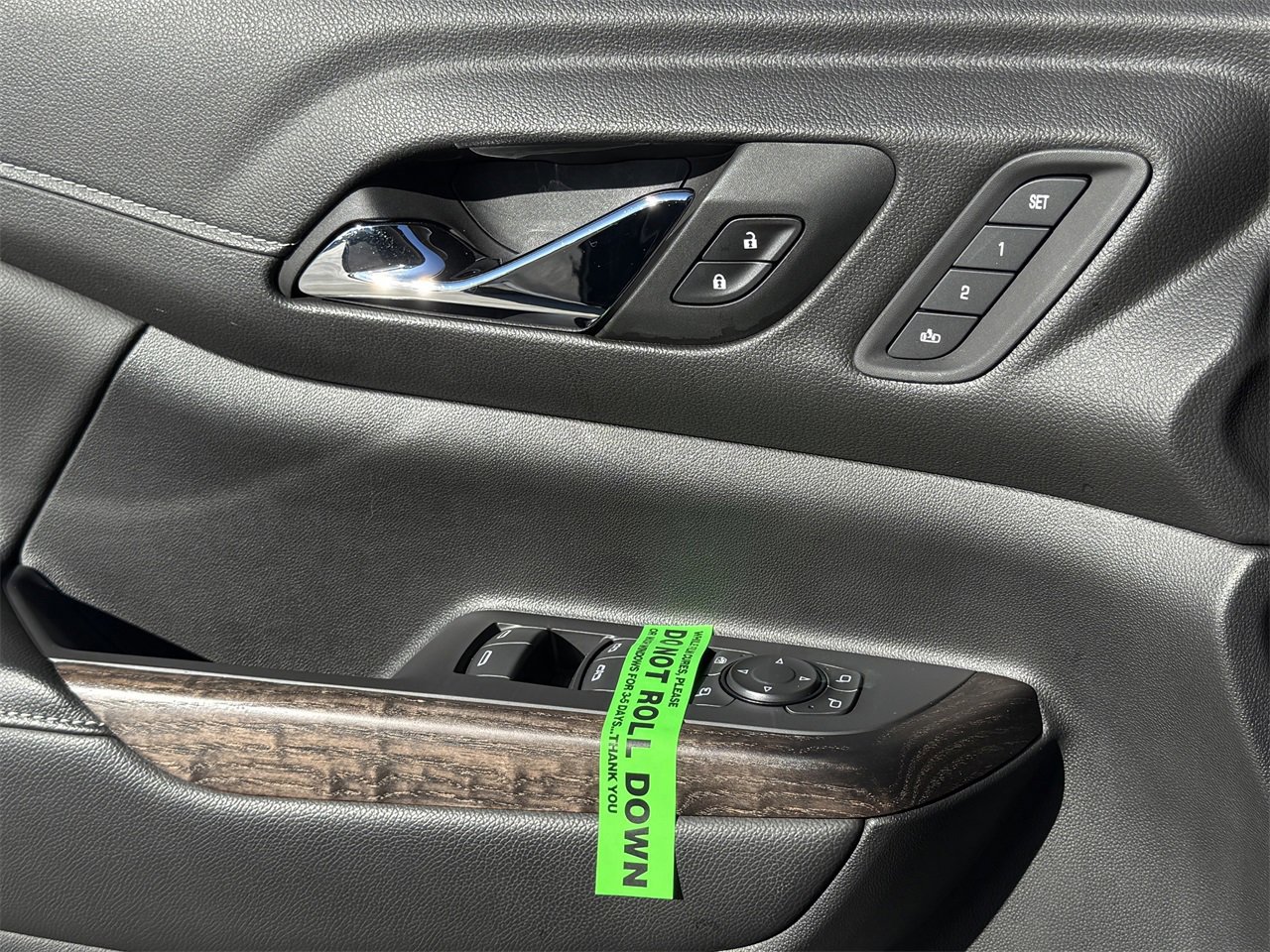 Used 2022 GMC Acadia Denali w/ Denali Technology Package image 23