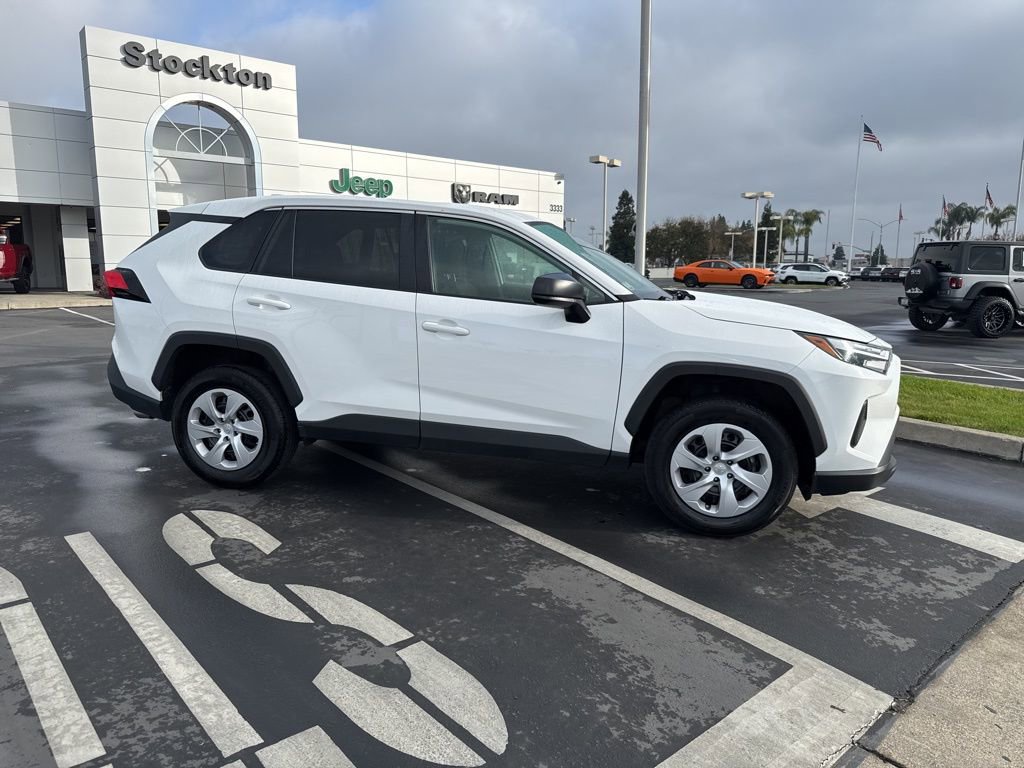 Used 2024 Toyota RAV4 LE image 3