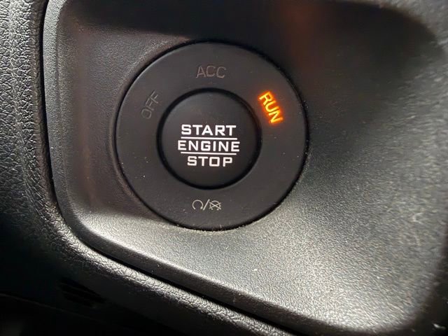 Used 2024 Jeep Wrangler Sport S image 27