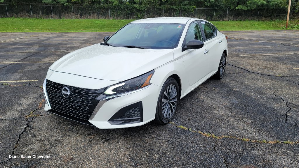 Used 2025 Nissan Altima 2.5 SV FWD image 5
