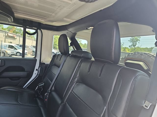 Used 2023 Jeep Wrangler Unlimited Sahara w/ Cold Weather Group AWD/4WD image 13