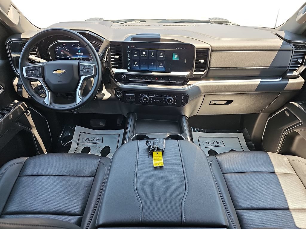 Used 2025 Chevrolet Silverado 2500 LTZ w/ LTZ Premium Package AWD/4WD image 13