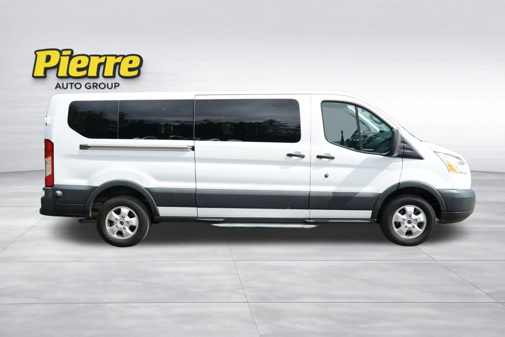 Used 2017 Ford Transit 350 XLT RWD image 3