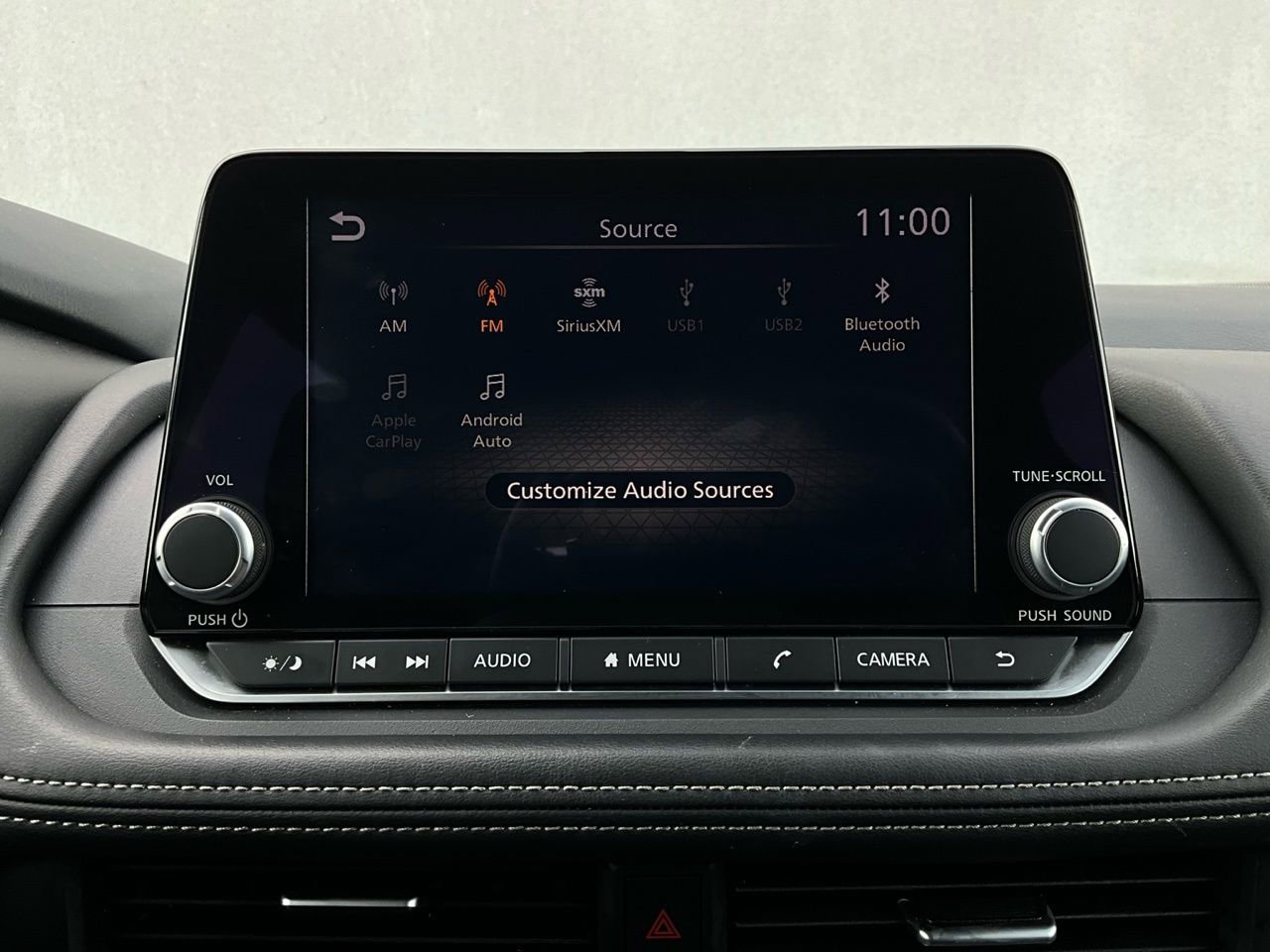 Used 2025 Nissan Rogue SV image 29