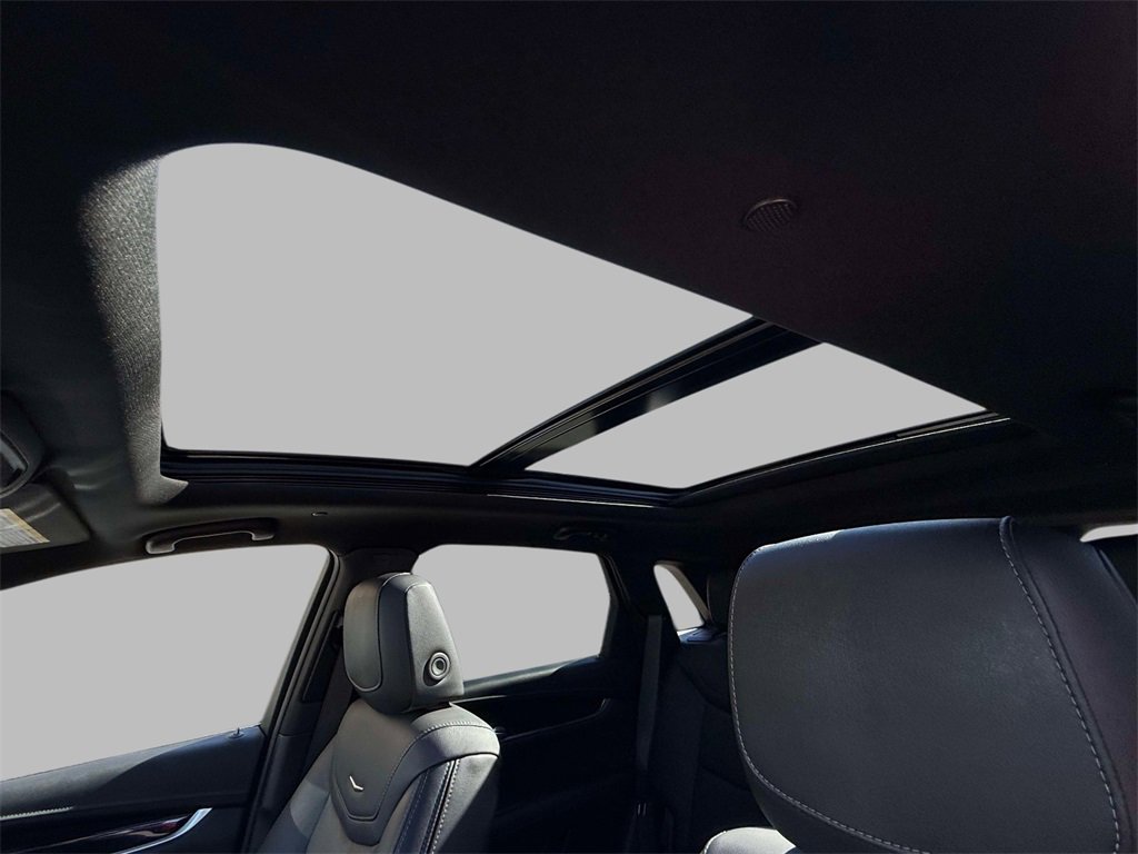 Used 2025 Cadillac XT5 Premium Luxury image 23