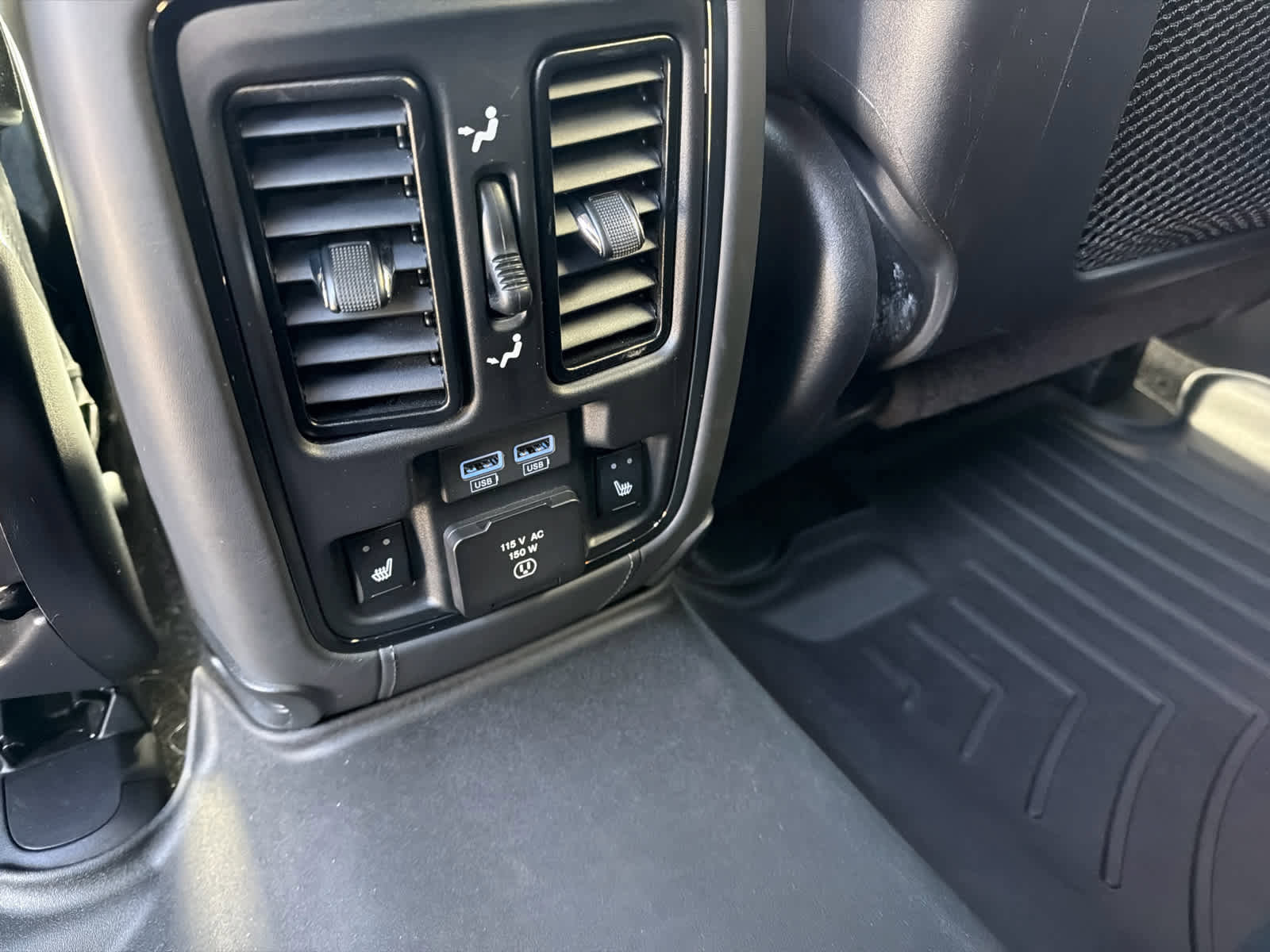 Used 2021 Jeep Grand Cherokee Trackhawk AWD/4WD image 19